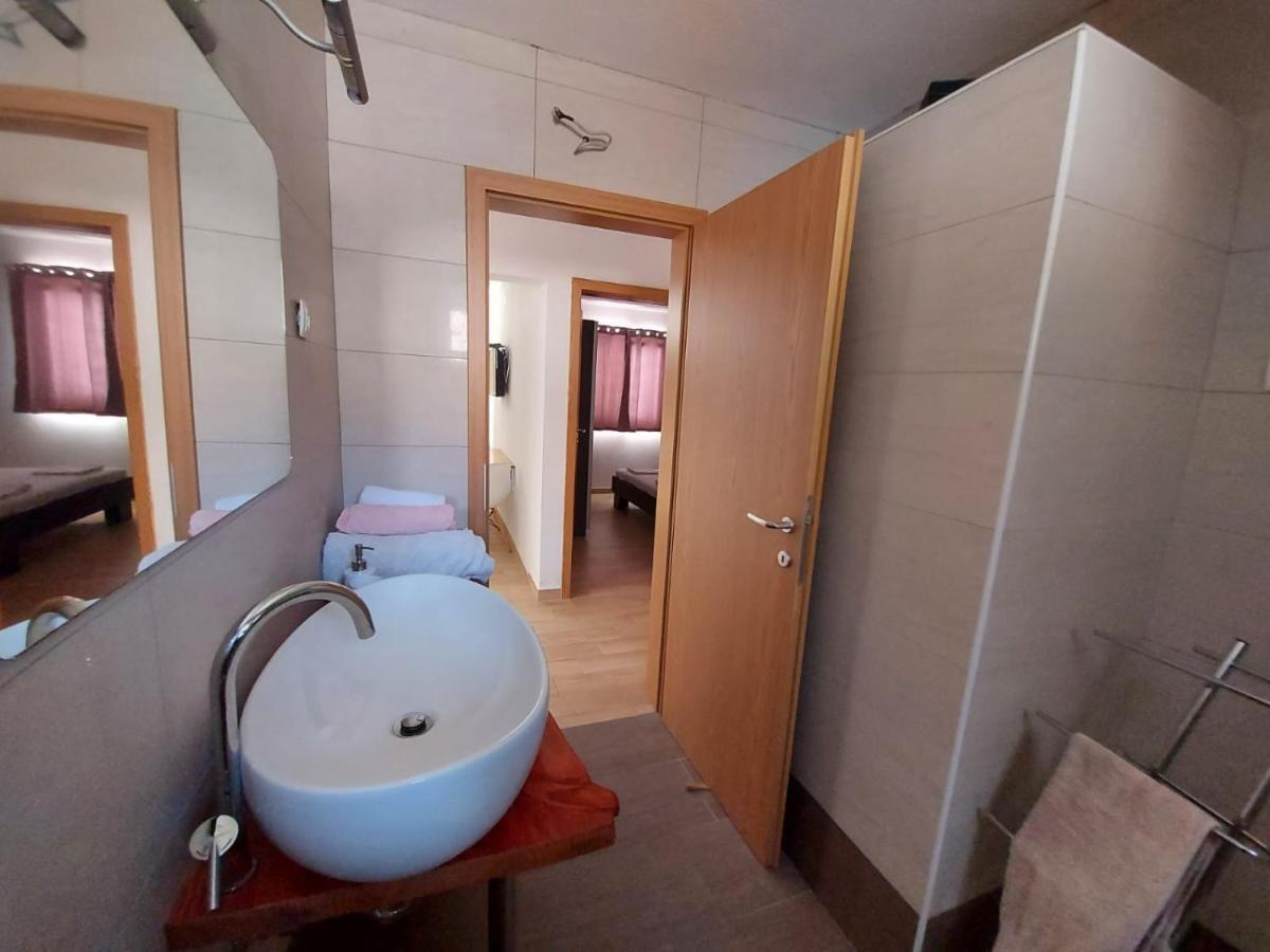 Frane Apartment Zavalatica Exteriér fotografie